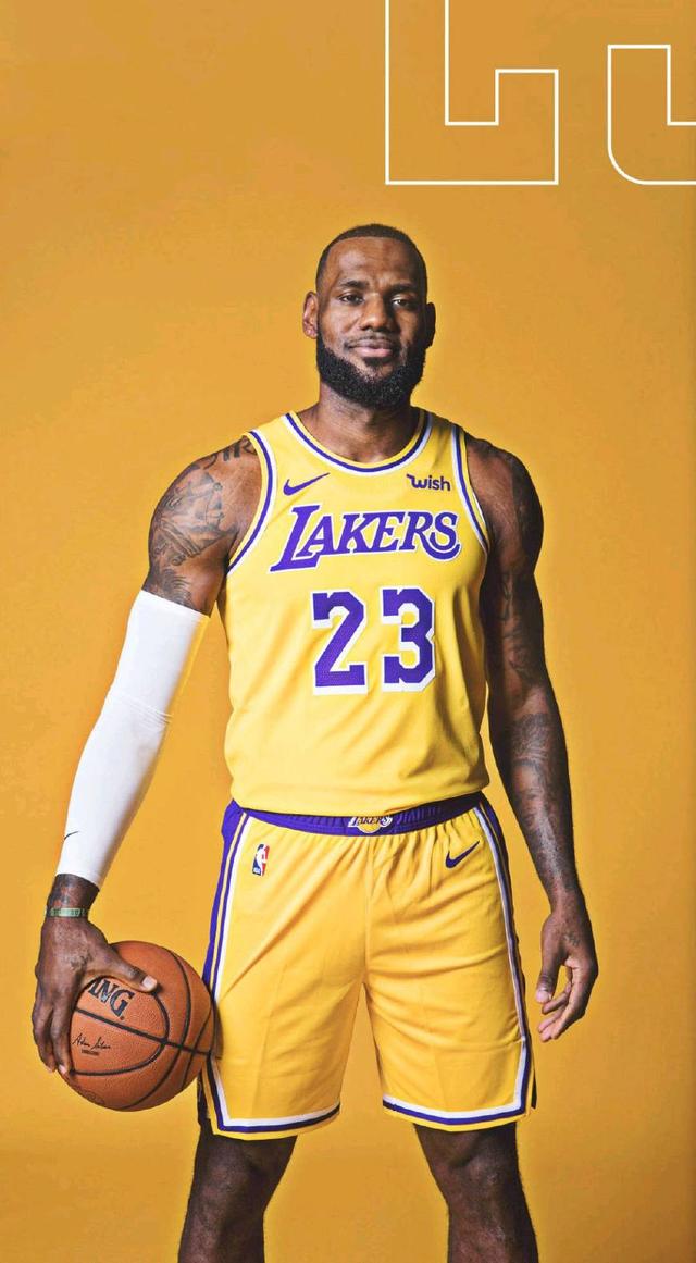 西甲前瞻：巴萨盼取胜继续争夺榜首，阿拉维斯能否制造麻烦？（西甲前瞻：巴萨力争三分继续冲击榜首，阿拉维斯能否搅局？）