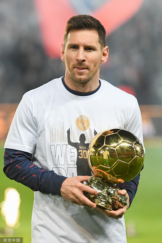 利物浦直接加点钱拿维尔茨去和皇马换修斯算了（利物浦再添点转会费，用维尔茨同皇马交换维尼修斯不就行了）