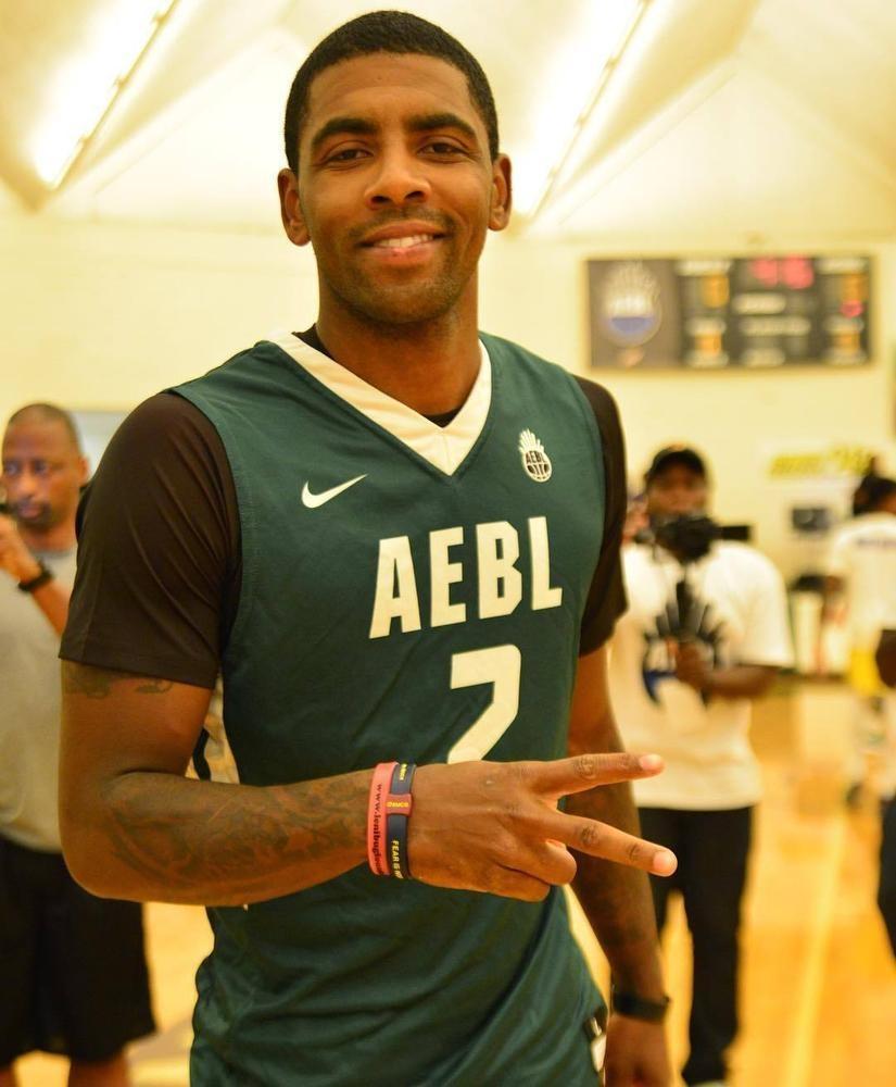 “混合脸谱”挑战来袭🔥是什么照片让小图拉姆笑出屏...（混合脸谱挑战刷屏🔥哪张照片让小图拉姆笑出屏幕？）