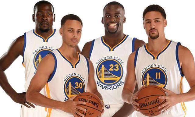 我晒干了沉默！河南后卫周缘德晒与网红田一名合影（打破沉默！河南后卫周缘德晒与网红田一名合影）