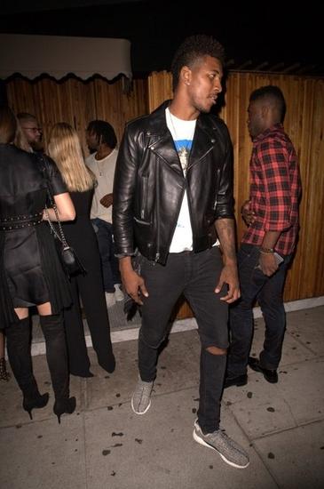 阿方索-戴维斯今日恢复部分合练，为接受手术以来首次（阿方索-戴维斯今日术后首次参加部分合练）