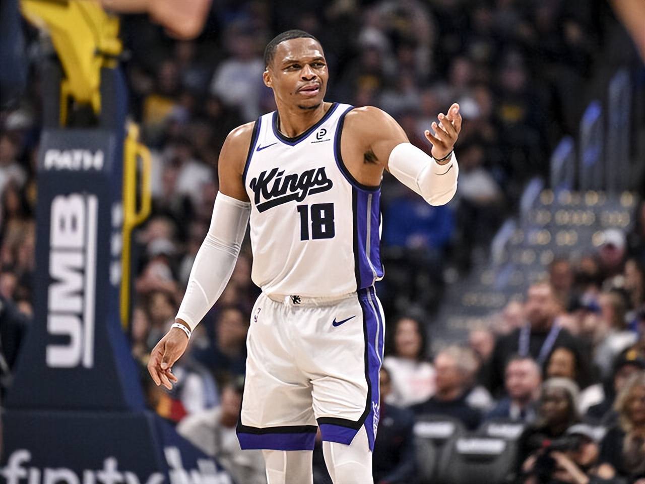 尼古拉斯·佩佩：C罗远不及梅西，圈内所有人都说梅西更好（尼古拉斯·佩佩：业内公认梅西更胜C罗一筹，C罗难以望其项背）