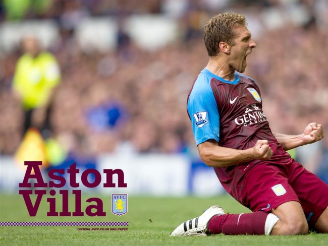 北京国安足协杯夺冠，法比奥荣膺金靴，球员拼尽全力，彰显拼搏精神。（北京国安加冕足协杯冠军，法比奥夺金靴，全队鏖战诠释拼搏精神）