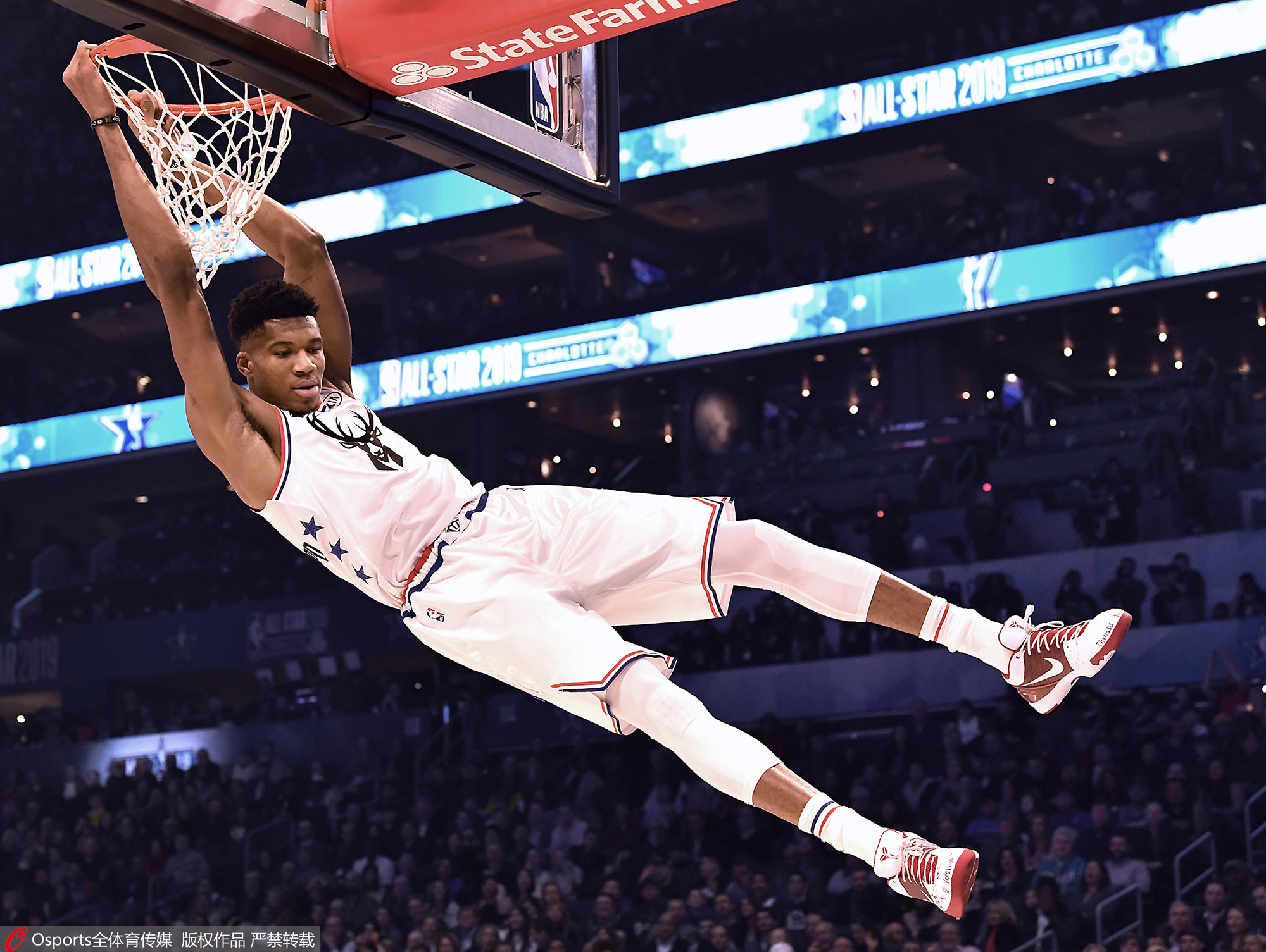 吉林省政府常务会议：要重视足球事业发展，推进吉林足球振兴（吉林省政府常务会强调重视足球事业发展，推动吉林足球振兴）