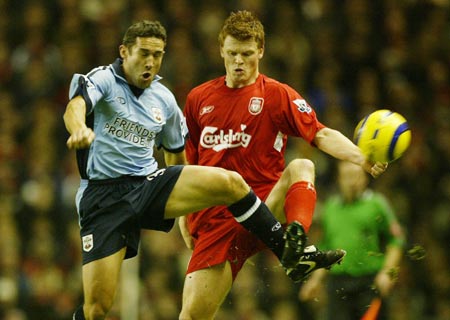 麦丹：克拉克防守端展现了活力与专注 找不出比他更棒的防守者了（麦丹：克拉克在防守端活力与专注兼具，几乎无人与之匹敌）