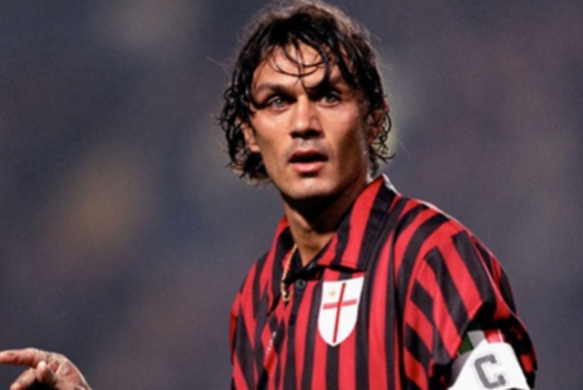 克内克特仅获3分钟出场，高效贡献2分但数据单薄（克内克特出战3分钟即取2分，效率在线但数据偏薄）