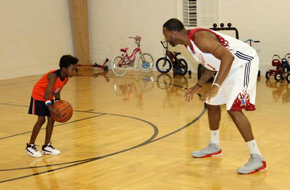 弗利克与戈策重聚，回忆起那次赢得2014年世界杯的关键谈话（弗利克与戈策再聚首，忆起助力2014世界杯夺冠的关键谈话）