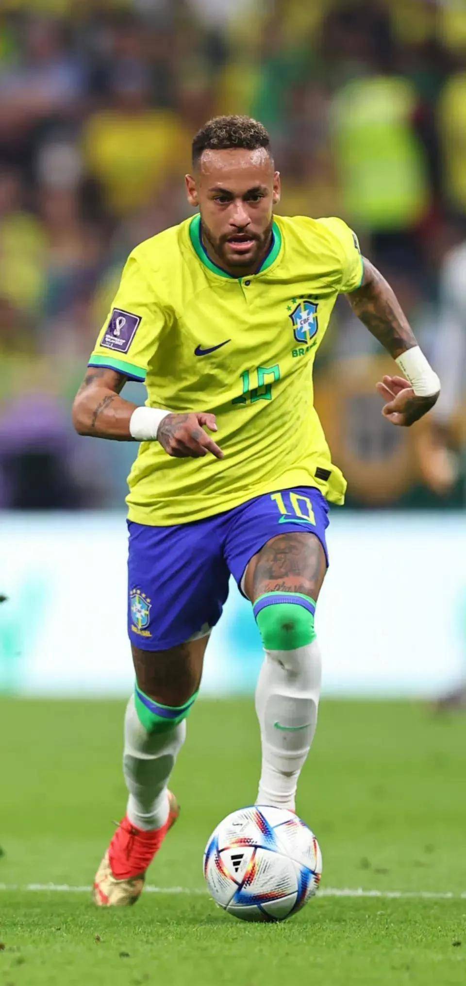 巴西足球最后的金球奖得主！18年前的巅峰卡卡到底有多强？（18年前的巅峰卡卡有多强？巴西至今最后一位金球先生）